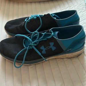 Under Armour Men’s sneakers sz11